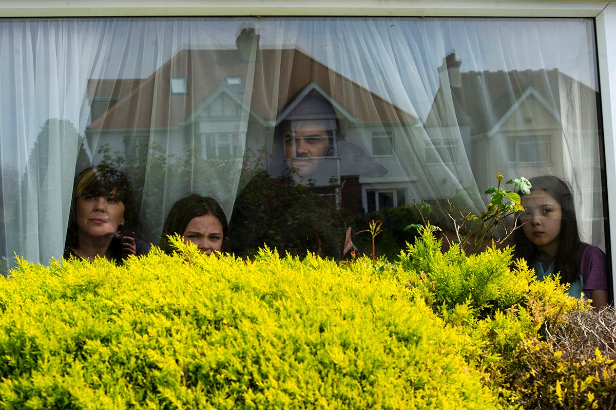 Family in Lockdown Folkestone Portraits Zak Waters