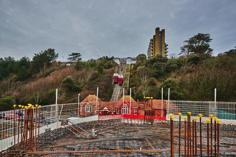 Towards the Leas Lift