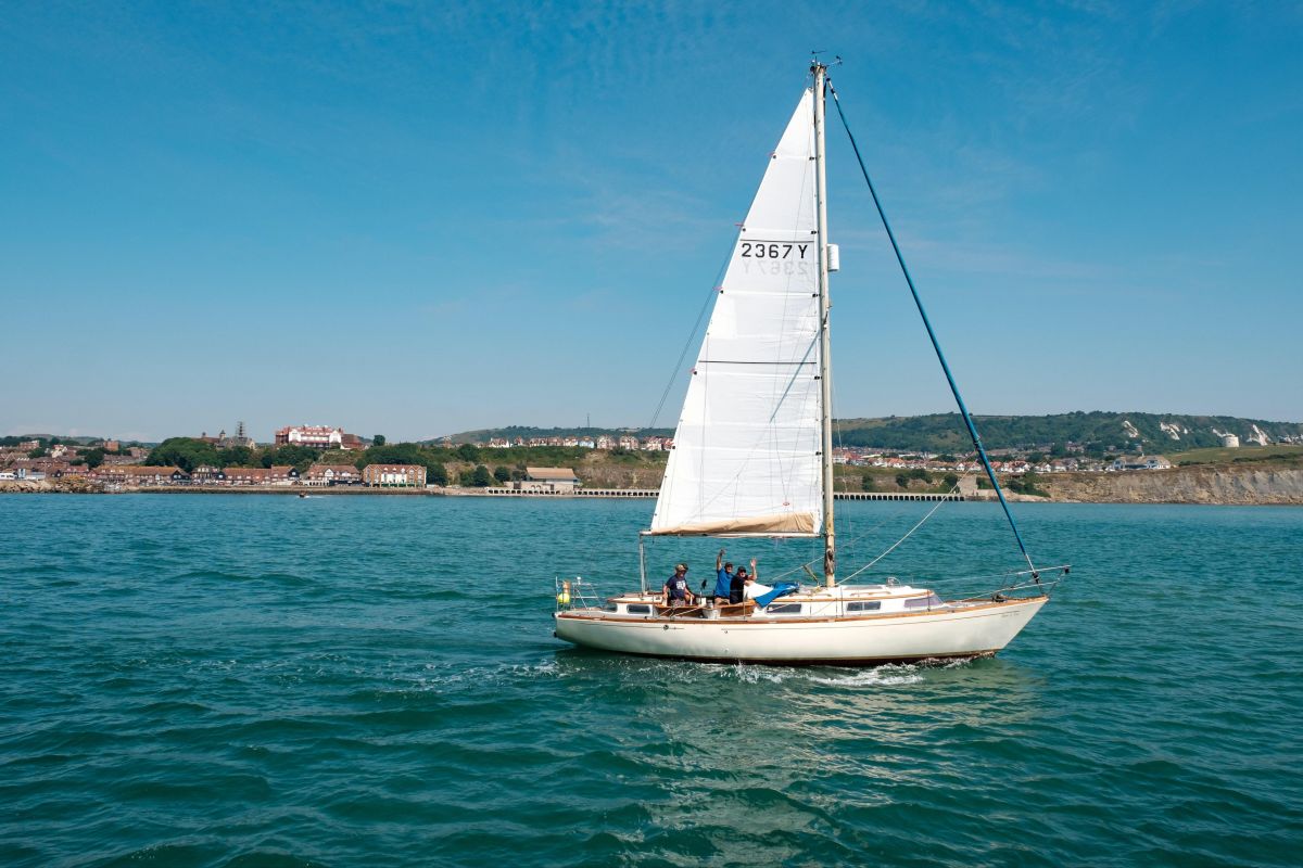 Yacht and Motorboat club Yacht