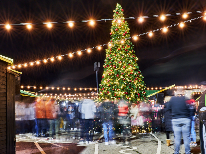 Festive Marketplace tree credit Matt Rowe