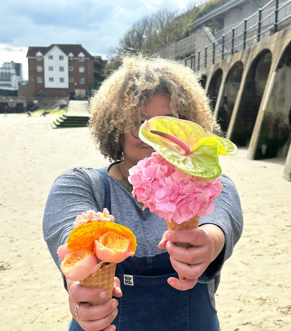 Nicky Best Axl Blooms