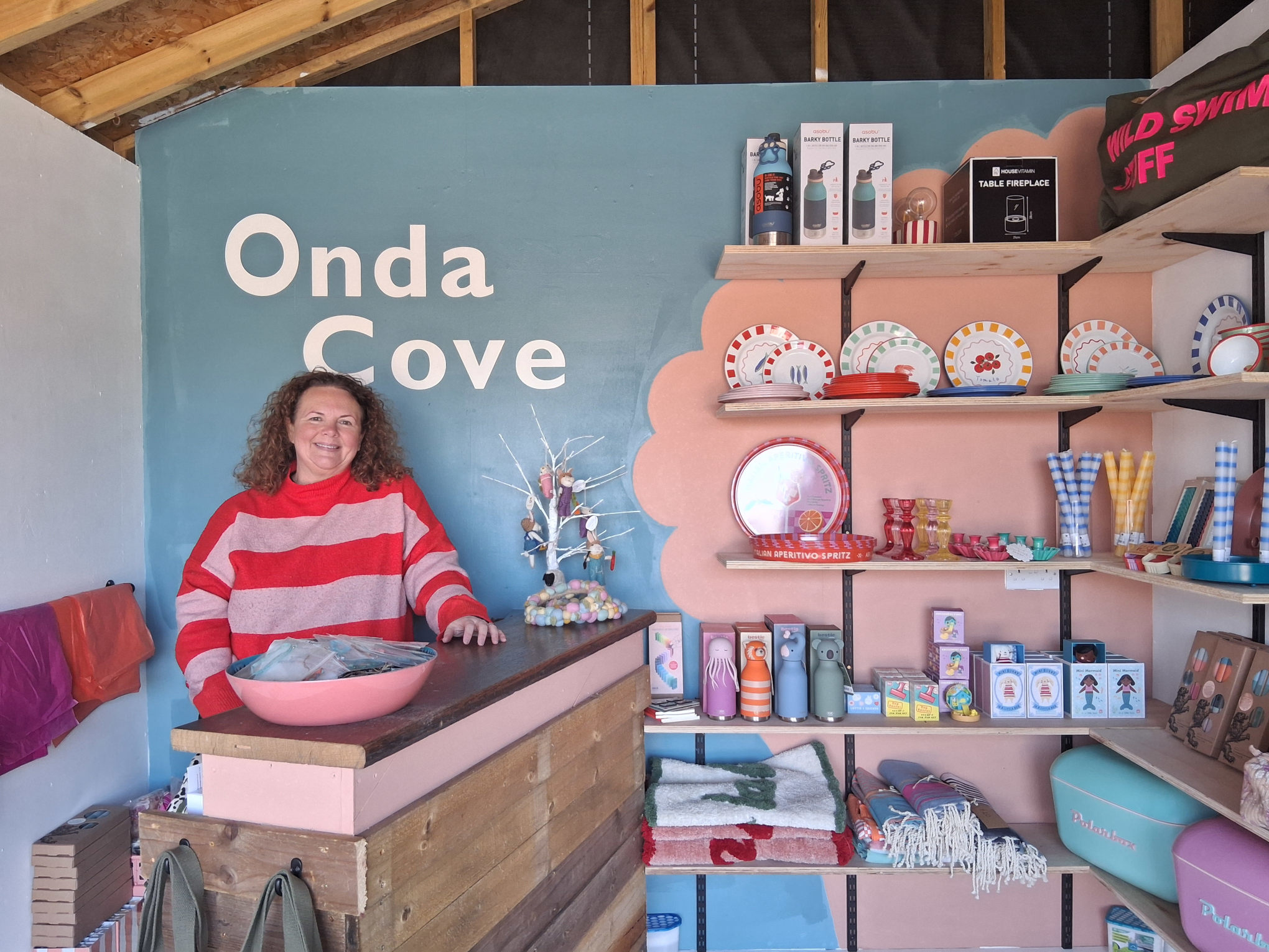 Onda Cove Emily Logo