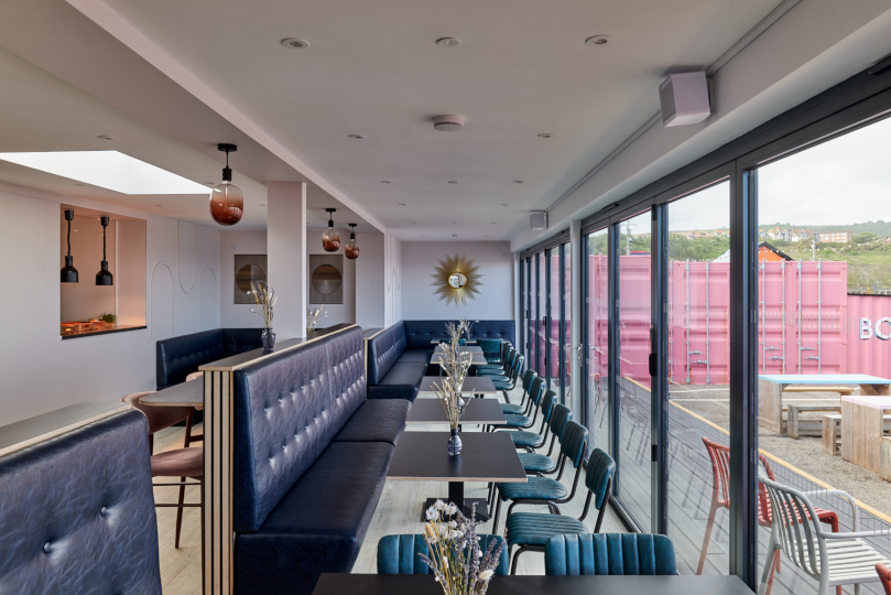 Hugos eating area